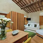 Relais Montepepe Winery & 4* Монтіньозо