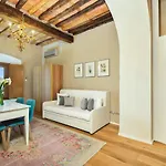 Couette-café Relais Montepepe Winery & 4*