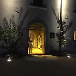 Relais Montepepe Winery & Couette-café Montignoso